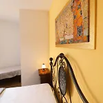 Casa Samira Near Sea And Old Town Ac, Wifi, 4 Guests Апартаменти *