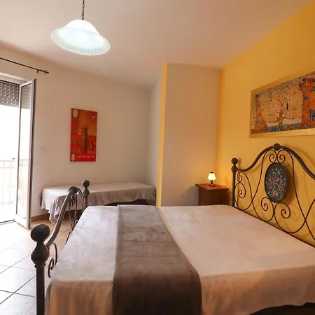Casa Samira Near Sea And Old Town Ac, Wifi, 4 Guests