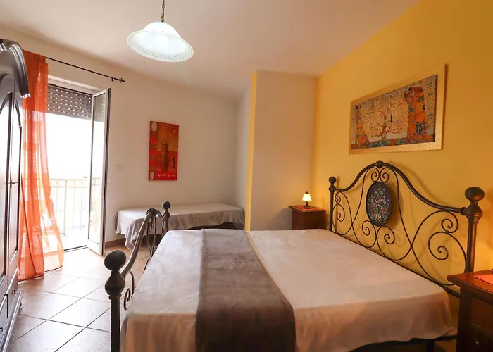 Casa Samira Near Sea And Old Town Ac, Wifi, 4 Guests